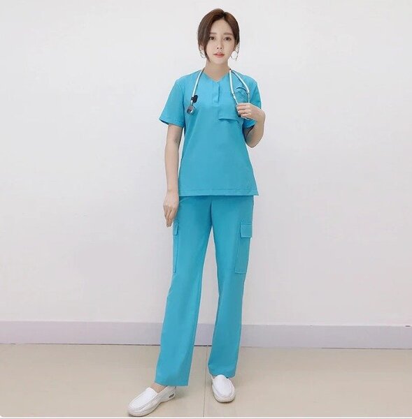 Đồng phục điều dưỡng - Đồng Phục An Việt - Công Ty TNHH Sản Xuất Thương Mại Thiết Kế An Việt